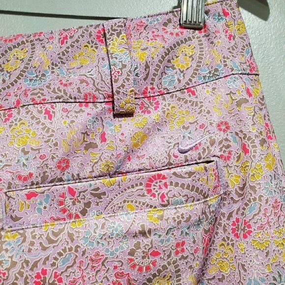 Nike Golf Women's Pink Paisley Bermuda Shorts Athletic Sports Pockets Size 4 - Picture 14 of 15
